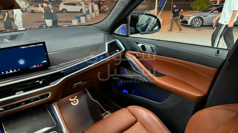 2024 بي ام دبليو الفئة اكس 6