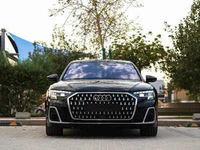 2023 اودي اي 8 ال اس لاين