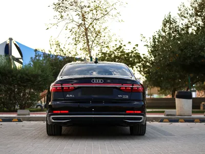 2023 اودي اي 8 ال اس لاين