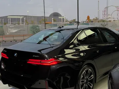 2026 بي ام دبليو الفئة الخامسة 520 أي إم كت