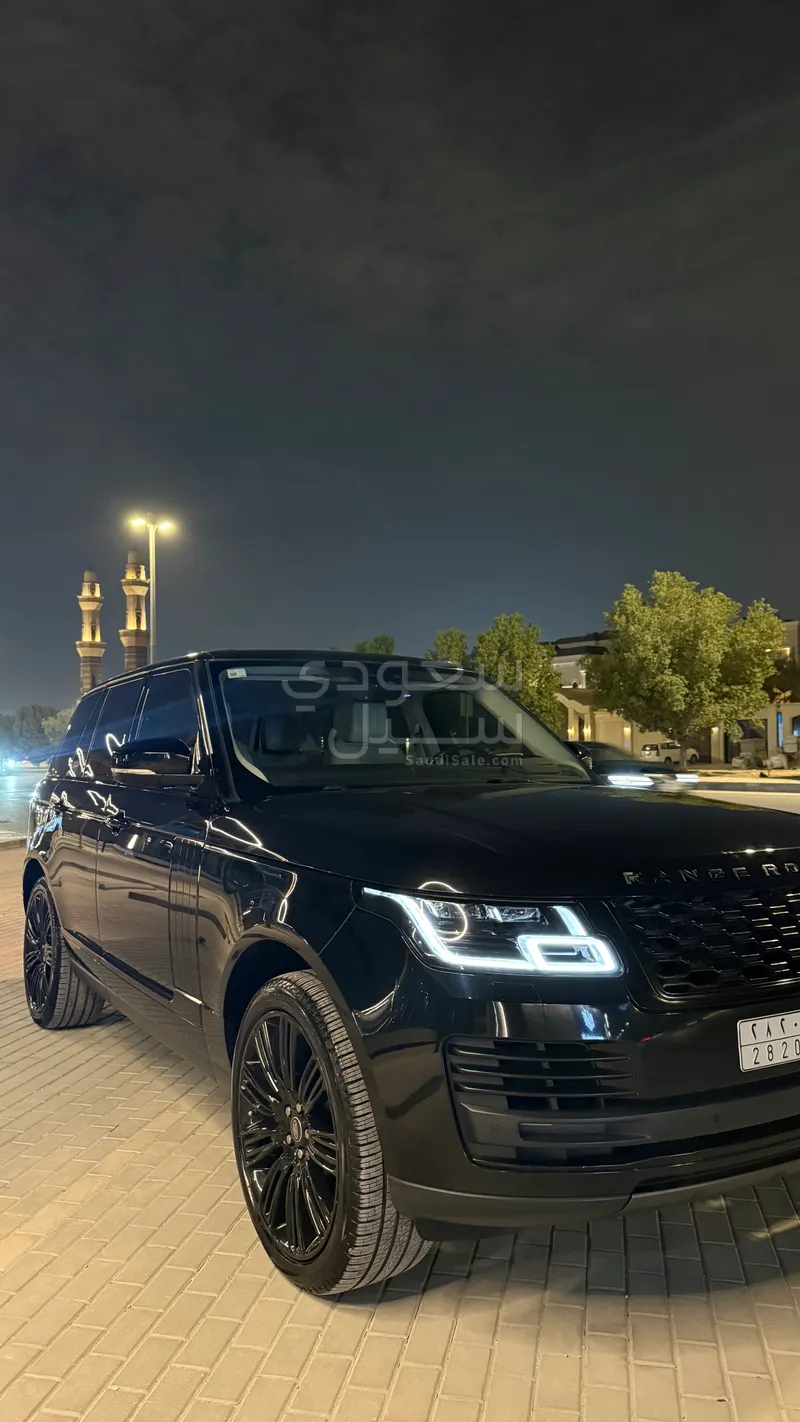 2018 لاند روفر رينج روفر فوج سوبر تشارج