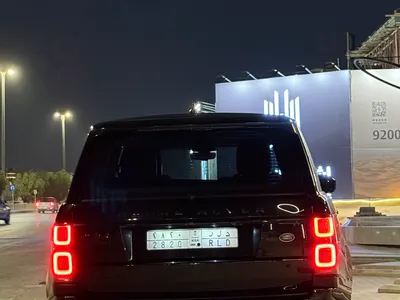 2018 لاند روفر رينج روفر فوج سوبر تشارج