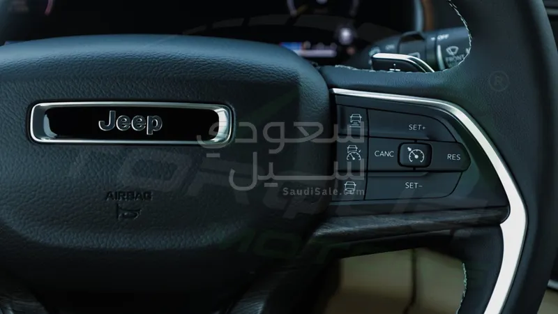 2025 جييب جراند شيروكي ليمتد بلس