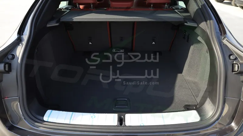 2025 بي ام دبليو الفئة اكس 4 ام كت