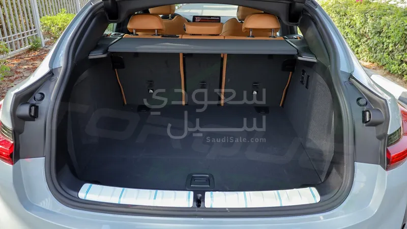 2025 بي ام دبليو الفئة اكس 4 ام كت