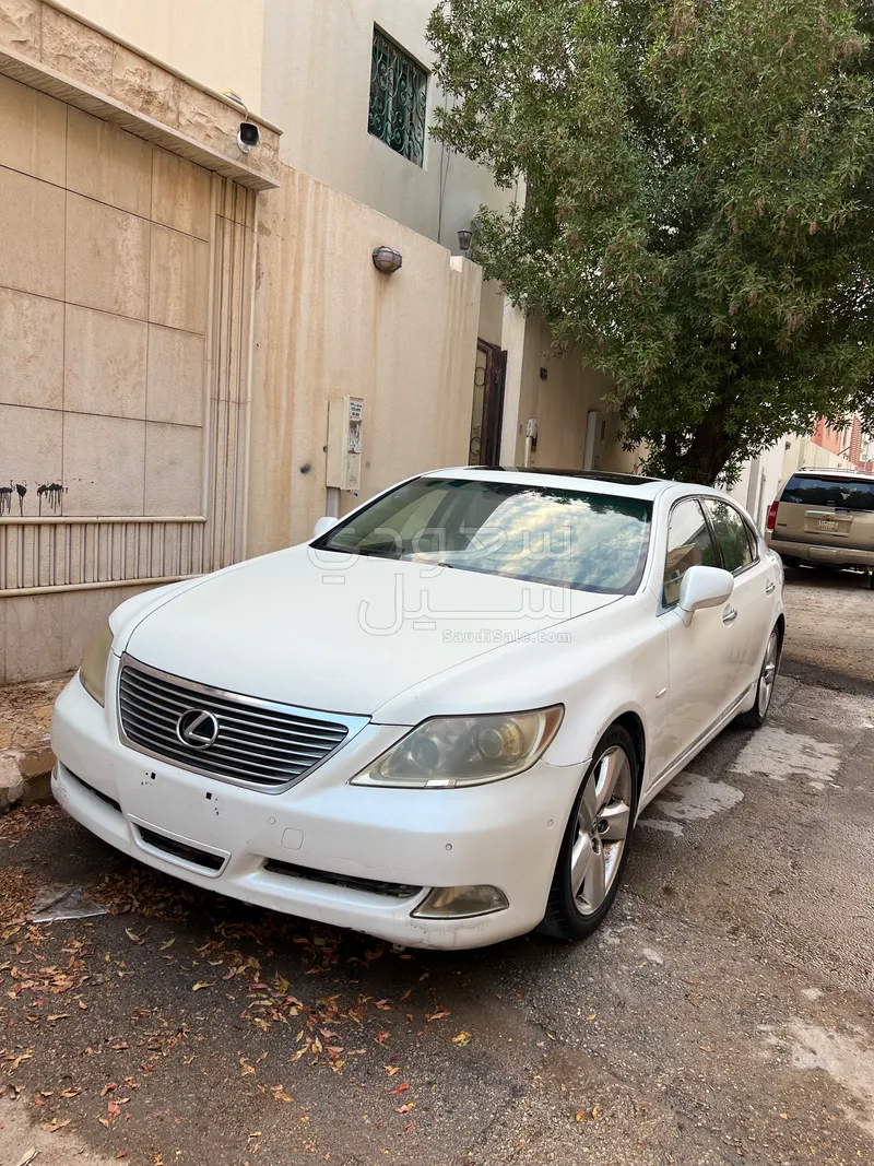 2007 لكزس إل إس 460 إل
