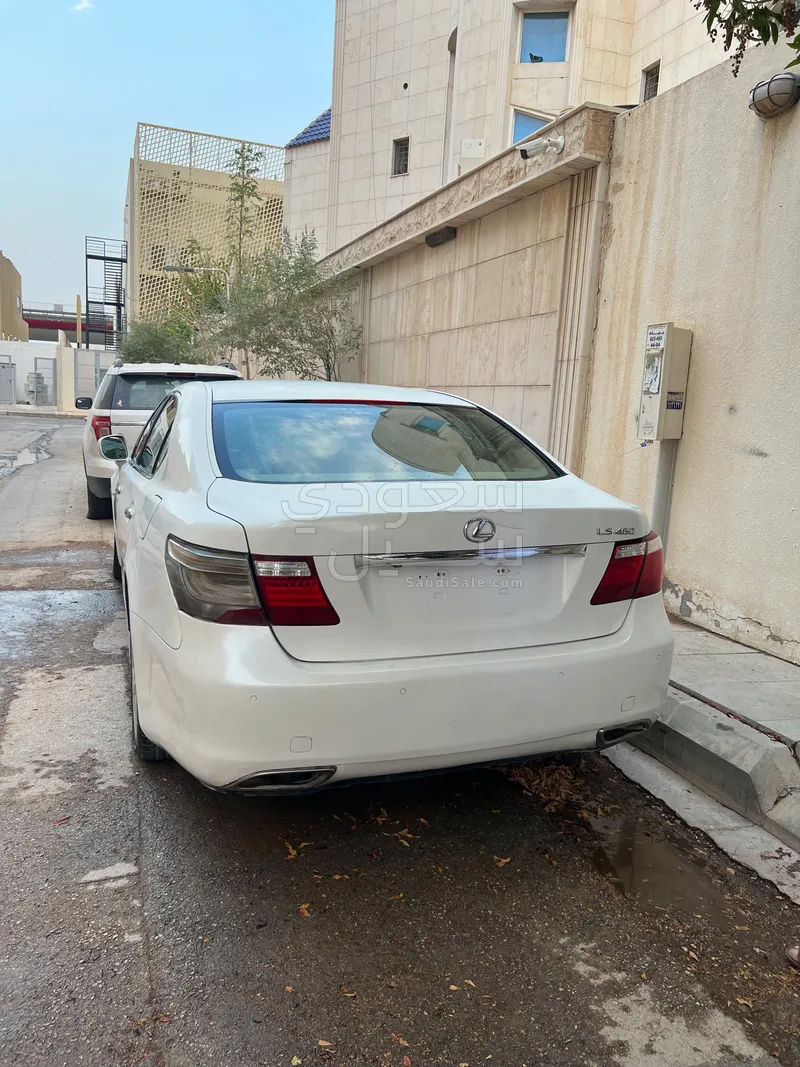 2007 لكزس إل إس 460 إل