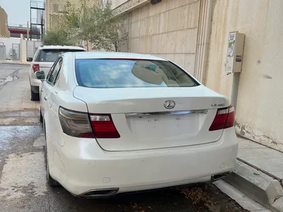 2007 لكزس إل إس 460 إل