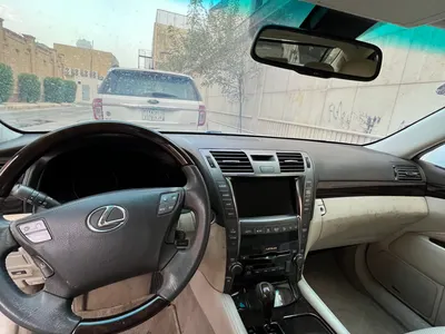2007 لكزس إل إس 460 إل
