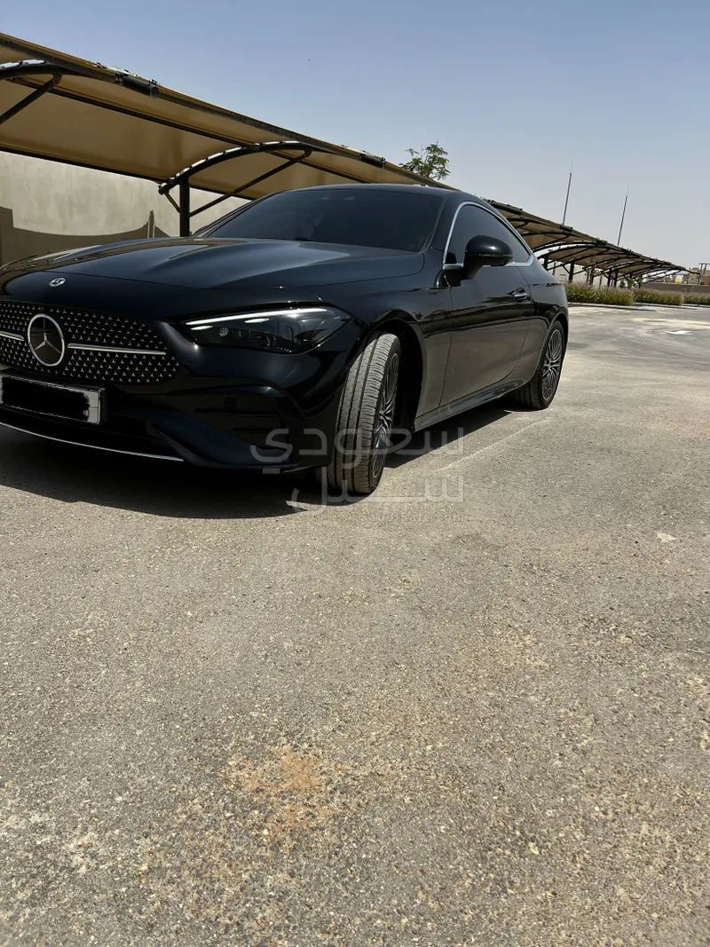 2024 مرسيدس - بنز سي إل إي 200