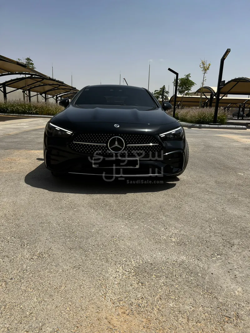 2024 مرسيدس - بنز سي إل إي 200