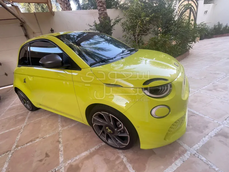 2025 فيات ابارث
