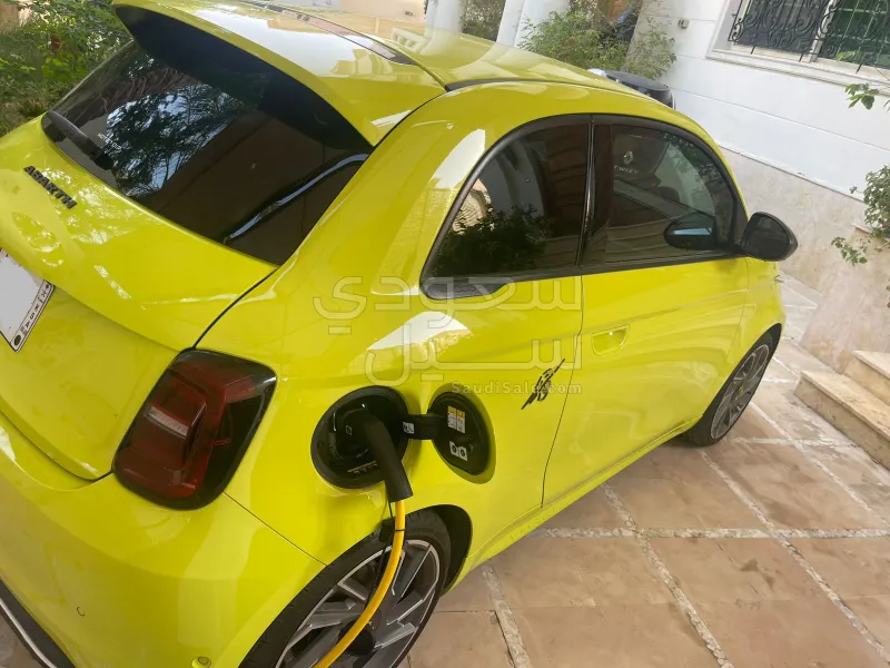 2025 فيات ابارث