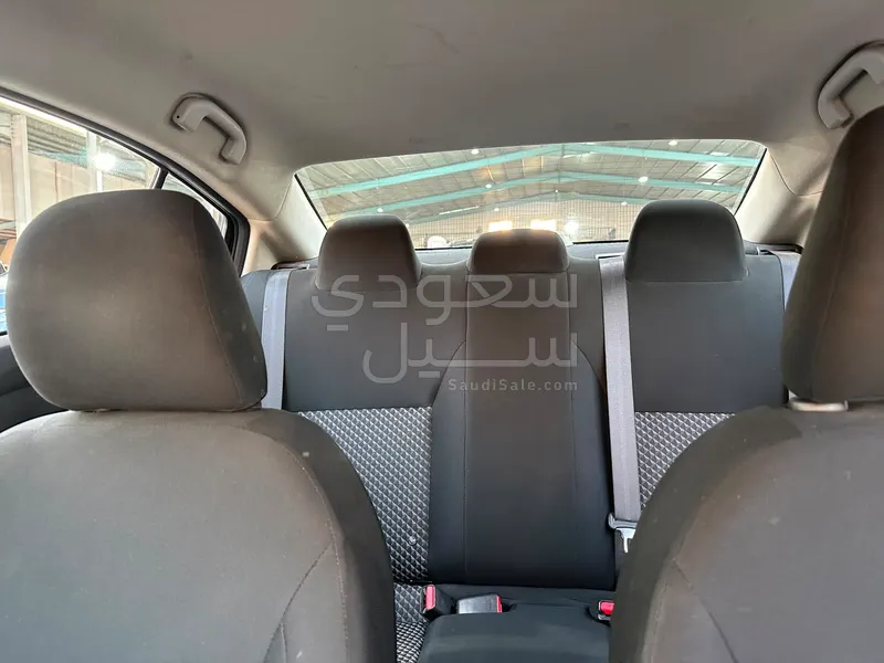 2024 نيسان صني