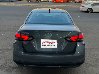 2024 نيسان صني