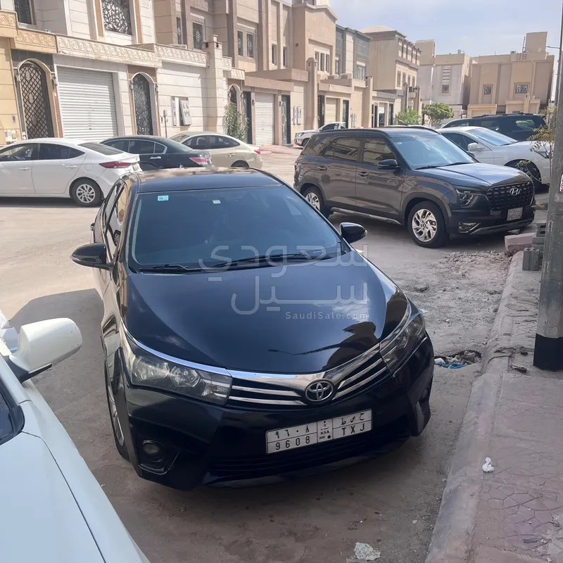 2015 تويوتا كورولا