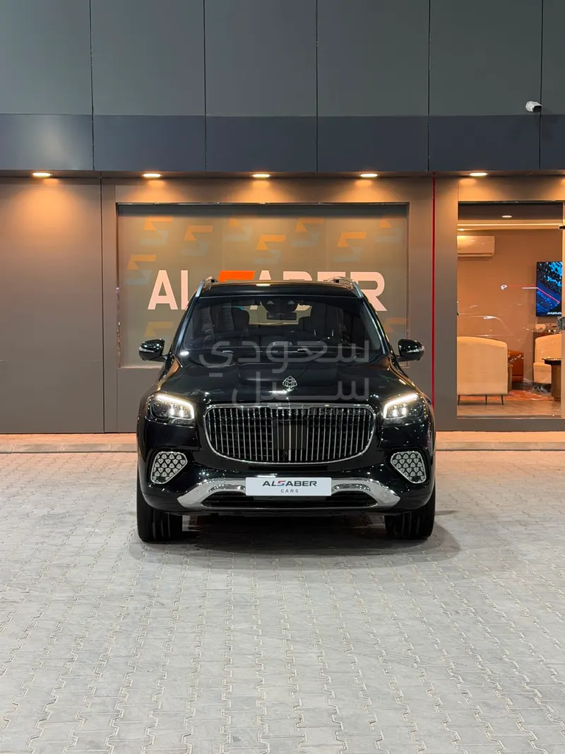 2022 مرسيدس - بنز جي إل إس 600 مايباخ