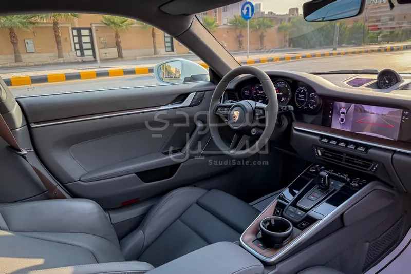 2024 بورش 911 كاريرا اس
