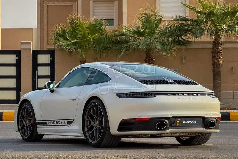 2024 بورش 911 كاريرا اس