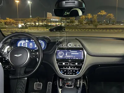 2022 استون مارتن دي بي اكس 550