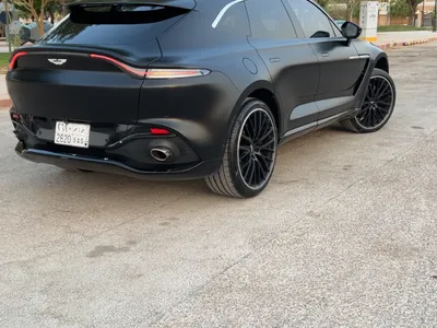 2022 استون مارتن دي بي اكس 550