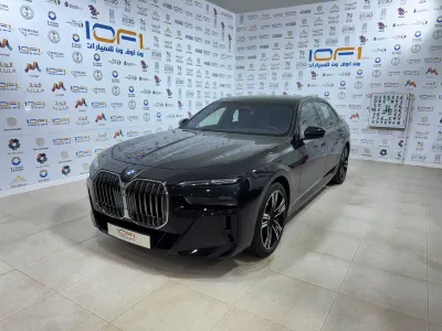 2026 بي ام دبليو الفئة السابعة 735أي