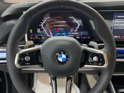 2026 بي ام دبليو الفئة السابعة 735أي