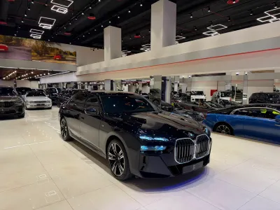 2024 بي ام دبليو الفئة السابعة 735أي