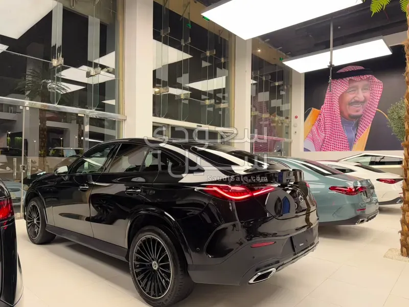 2025 مرسيدس - بنز جي إل سي 300