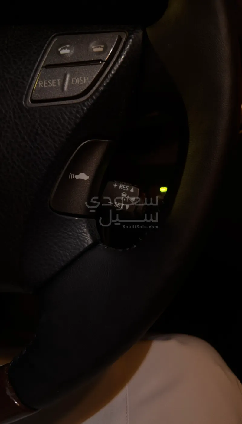 2010 لكزس إل إس 460 إل