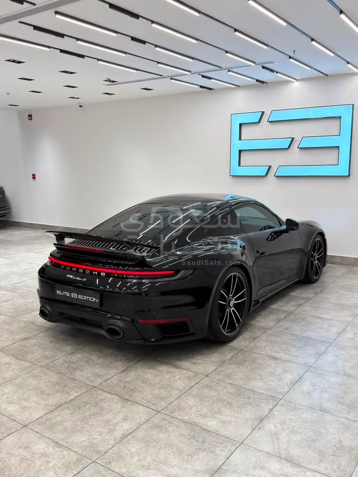 2022 بورش 911 توربو اس