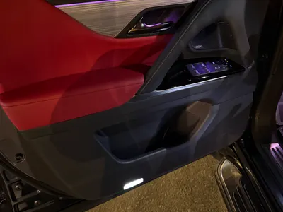 2025 لكزس إل إكس 600 إف