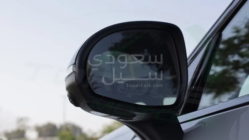 2026 مرسيدس - بنز جي إل سي 200 اي ام جي