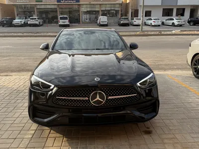 2025 مرسيدس - بنز سي 300 أي إم جي