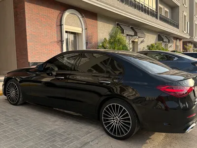 2025 مرسيدس - بنز سي 300 أي إم جي