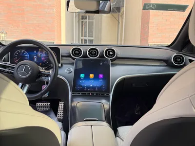 2025 مرسيدس - بنز سي 300 أي إم جي