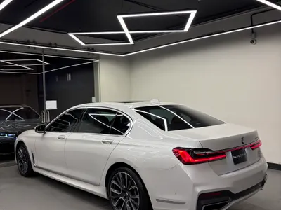 2022 بي ام دبليو الفئة السابعة 730 إل أي