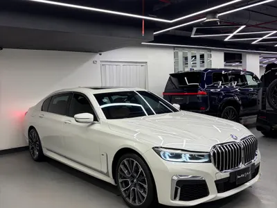 2022 بي ام دبليو الفئة السابعة 730 إل أي