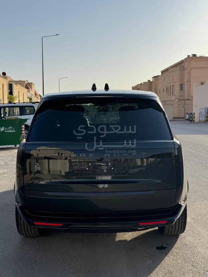 2026 لاند روفر رينج روفر فوج اوتوبيوغرافي