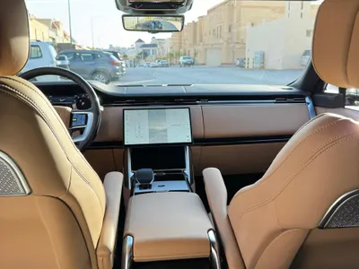 2026 لاند روفر رينج روفر فوج اوتوبيوغرافي