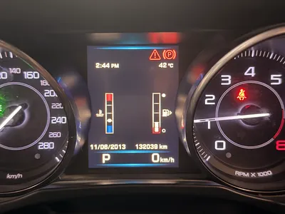 2016 جاكوار اكس اي