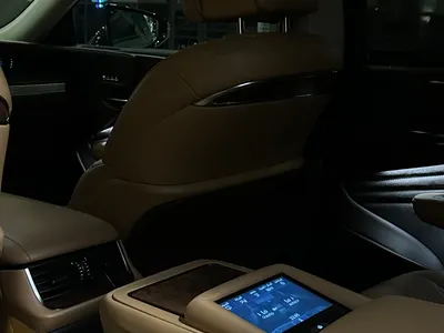 2018 لكزس إل إس 500
