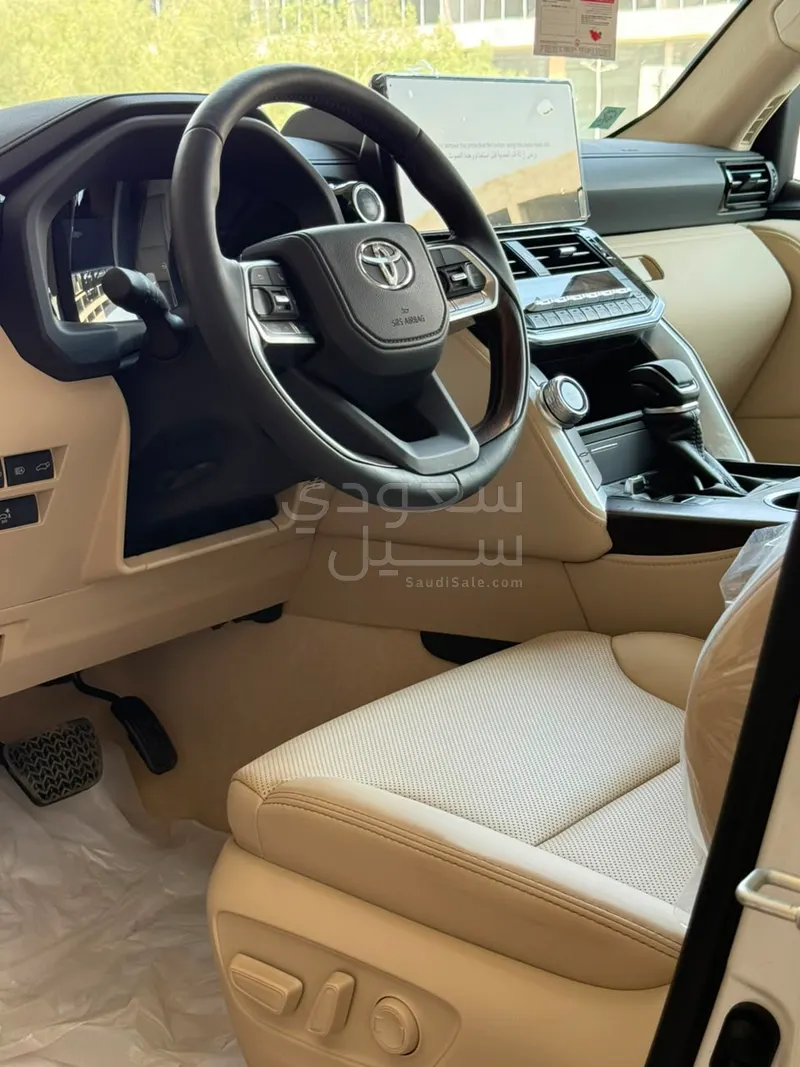 2026 تويوتا لاند كروزر جي اكس ار