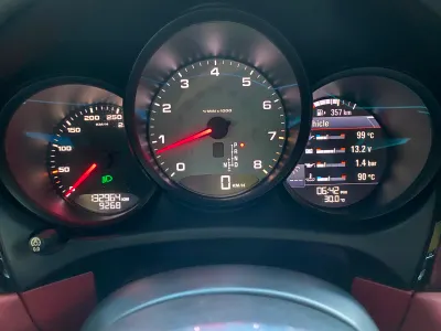 2015 بورش ماكان اس