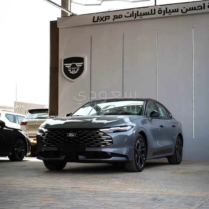 2026 فورد توروس تايتينيوم