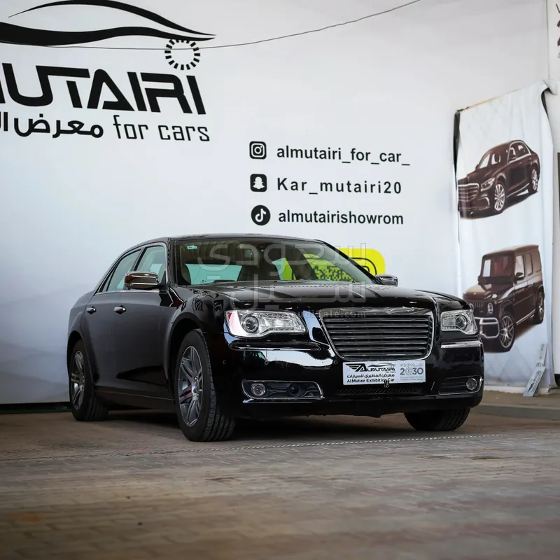 2013 كرايسلر 300 سي