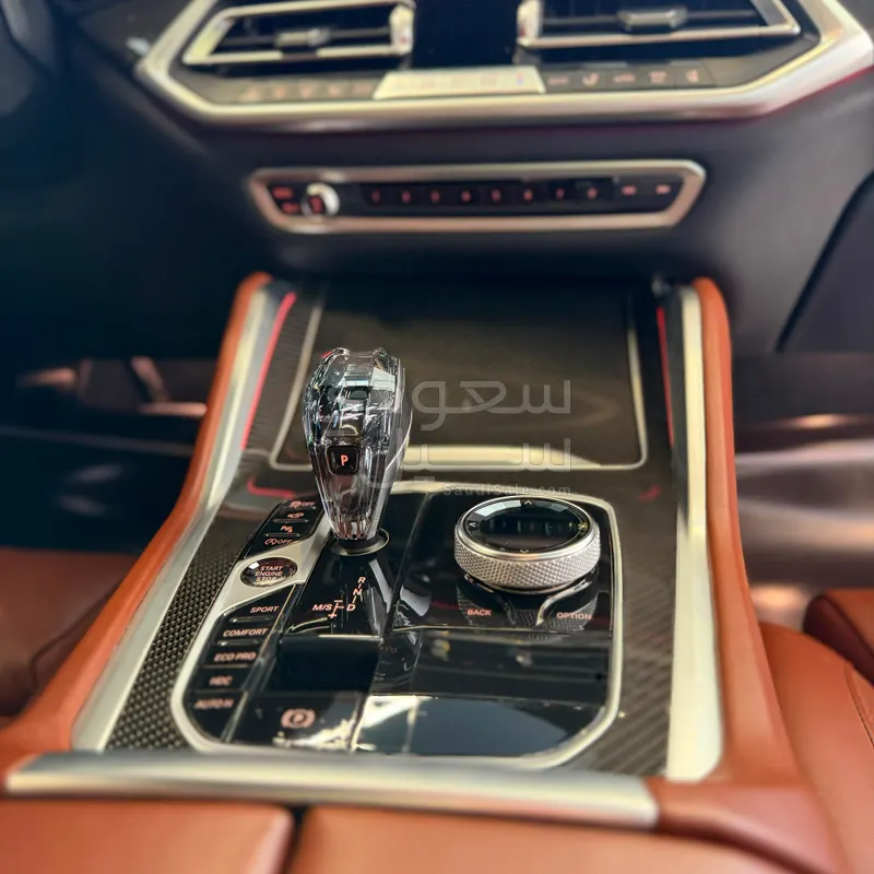 2022 بي ام دبليو الفئة اكس 6