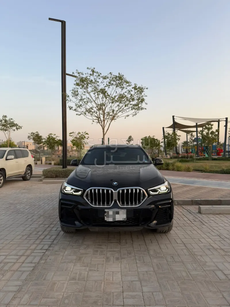 2023 بي ام دبليو الفئة اكس 6 إم كت