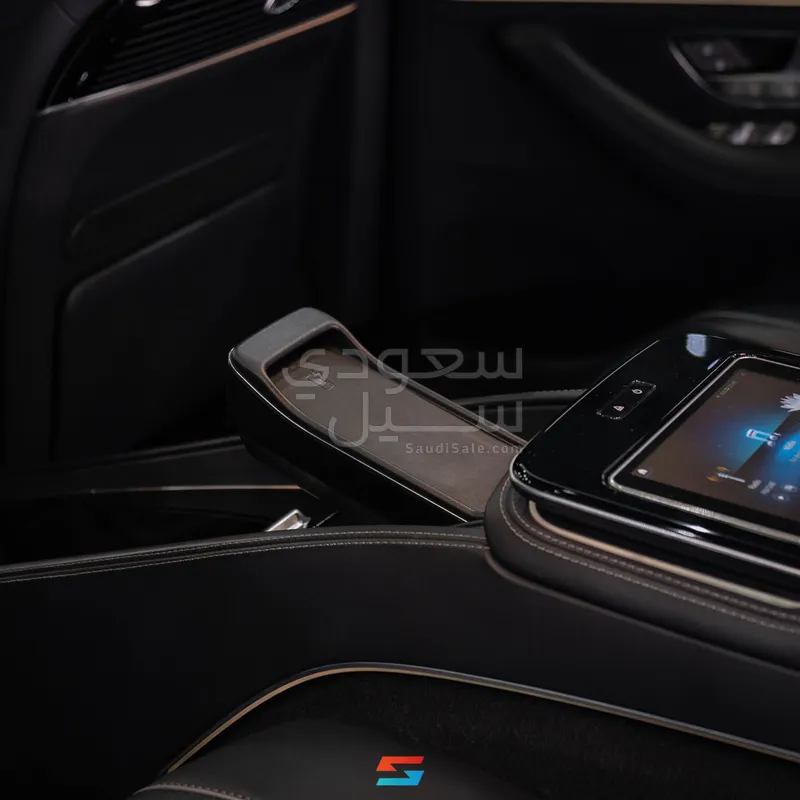 2021 مرسيدس - بنز جي إل إس 600 مايباخ