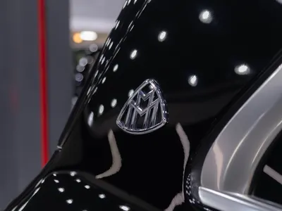 2021 مرسيدس - بنز جي إل إس 600 مايباخ